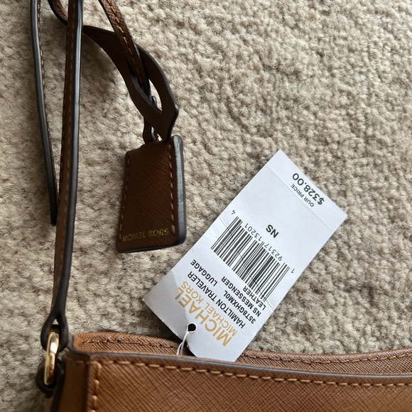Brown leather michael kors purse - Picture 3 of 6
